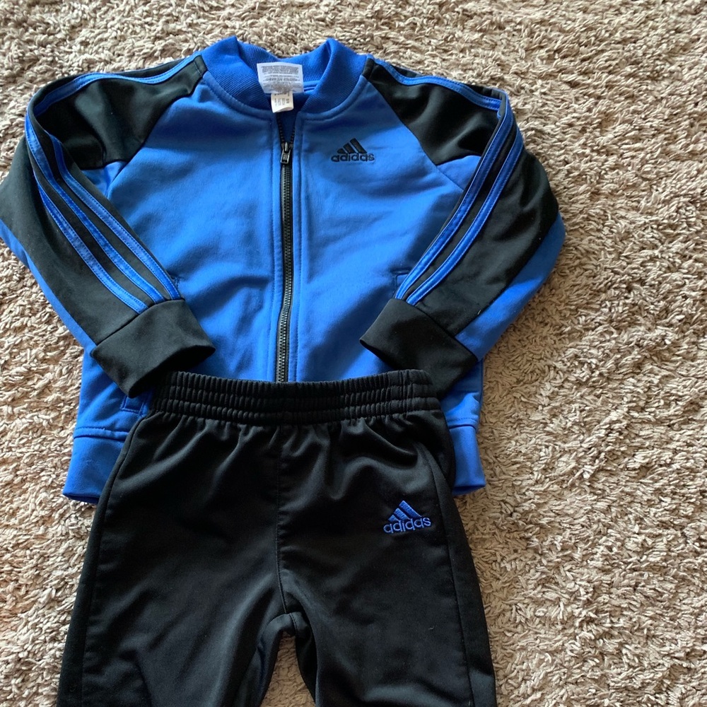 Adidas jogging suit